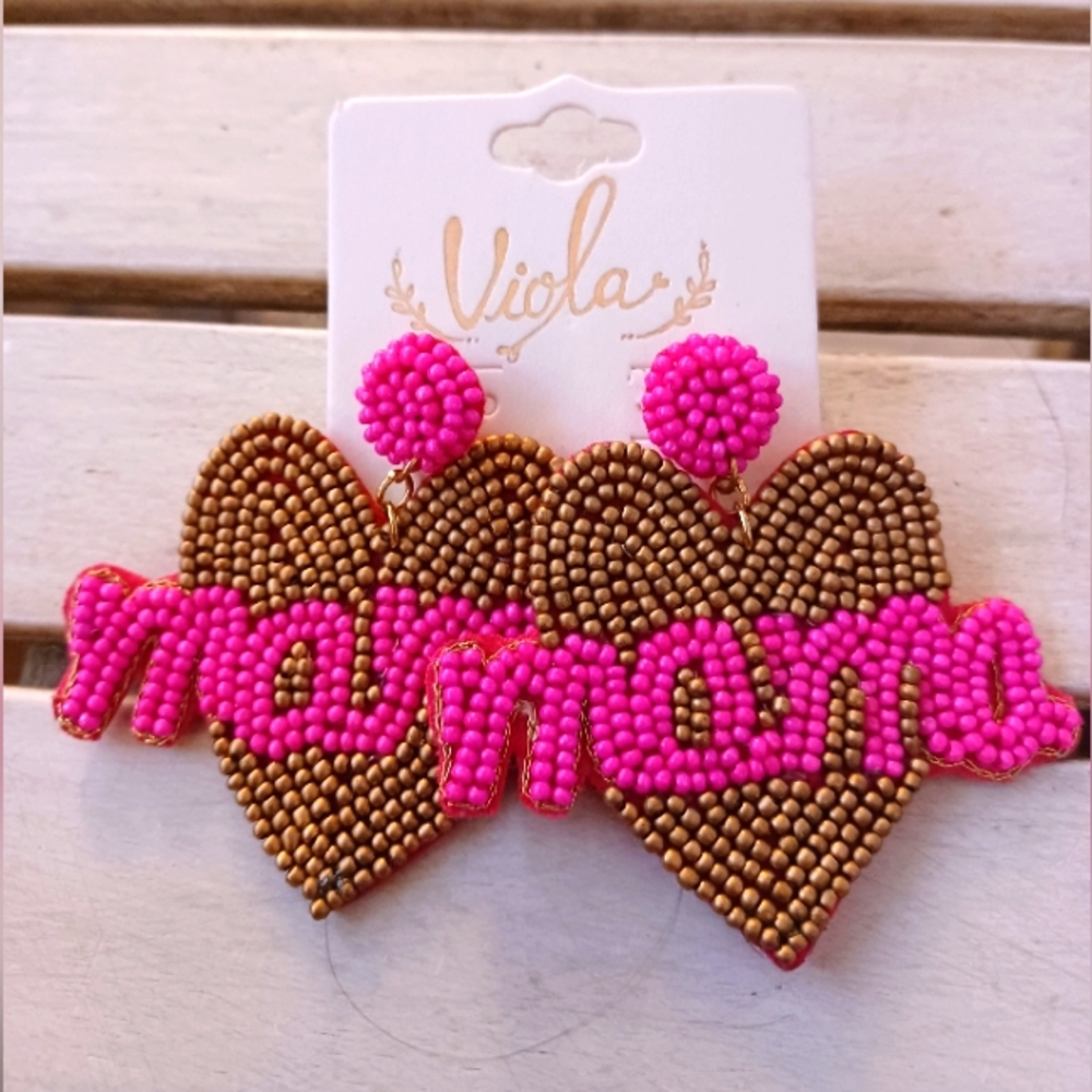 COPY - BEADED HEART MAMA EARRINGS  NWT 💕